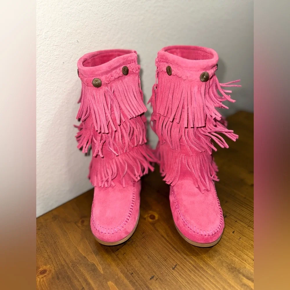 Minnetonka Pink Fringe Boots Kids Size 3 Boho Western Barbiecore‎ Suede
